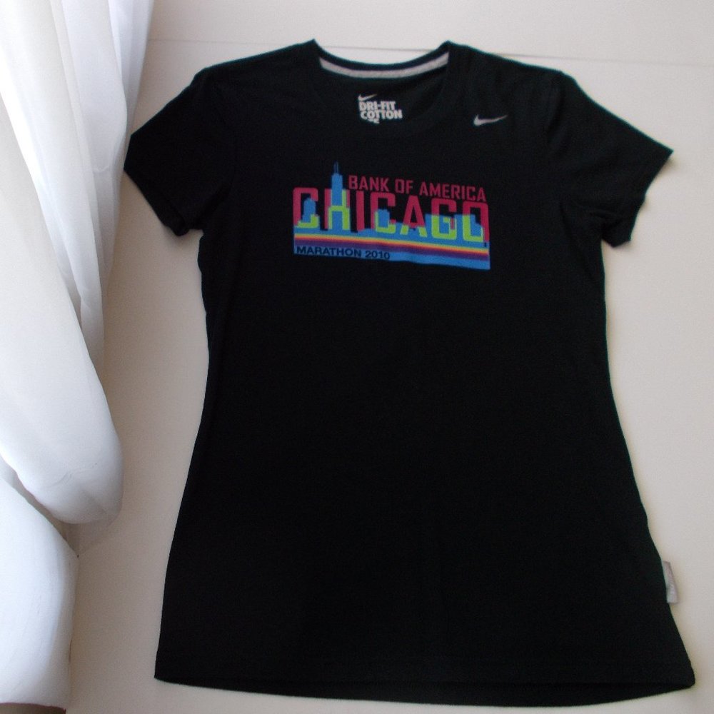 Nike Women's Dri-Fit Tee Black with Print Size S